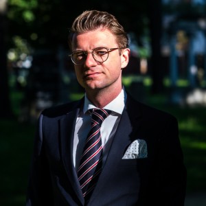 http://www.marcel-schwickerath.de:8080/files/dimgs/thumb_1x300_1_152_989.jpg